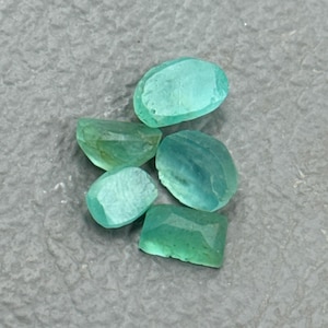Raw Zambian Emerald Crystal Lot: Gem Grade, 9.45 Carat (7-10mm, 5 Pieces)