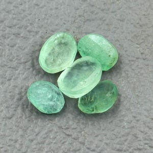 Natural Gem Grade Colombian Emerald Pre Shaped Raw 5 Pieces Lot Emerald  Zambia Crystal Emerald 9 To 11 MM Emerald For Jewelry 13.45 Carat