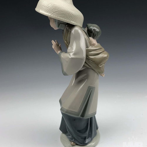 LLADRO My shops PRECIOUS BUNDLE # 1005123 Young Asian Girl & A Baby