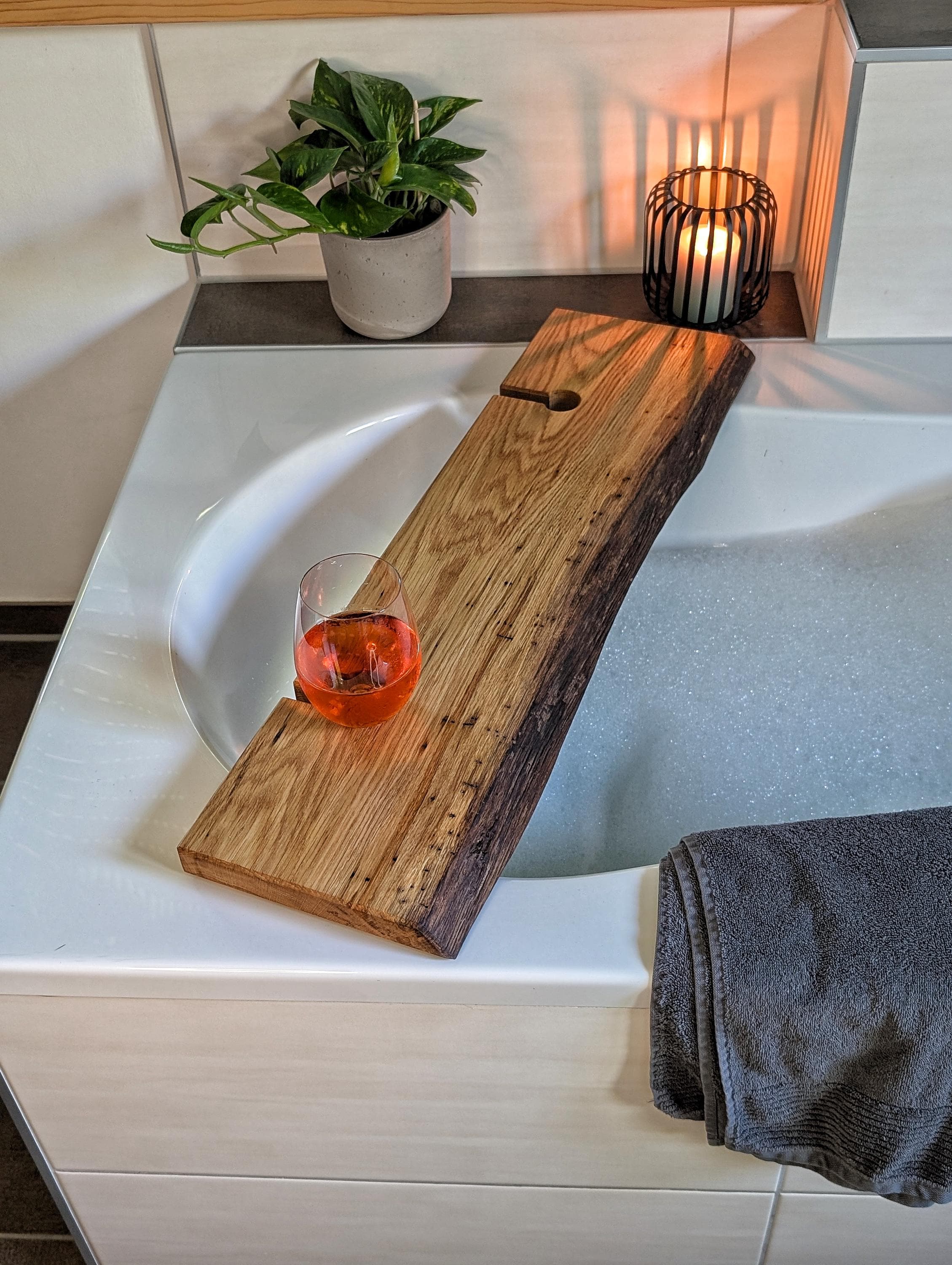 Bad accessoires aus holz