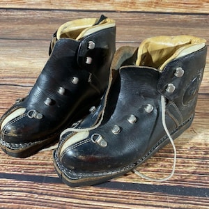 スキー靴　イタリア製　アンティーク　ヴィンテージ Old ski boots - Etsy 日本