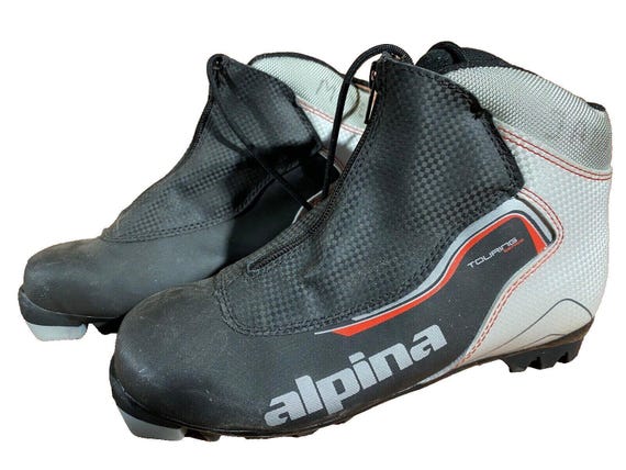 Alpina Touring Nordic Cross Country Ski Boots Size EU39 US7 for