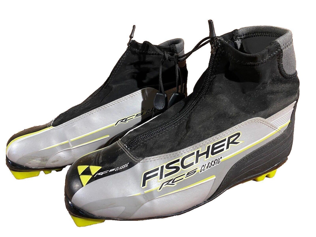 Fischer RC5 Classic Nordic Cross Country Ski Boots Size EU39 US7