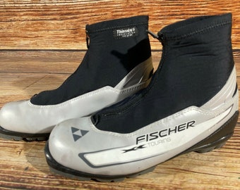 Fischer Touring Cross Country Classic Ski Boots Size EU43 US9.5 NNN binding