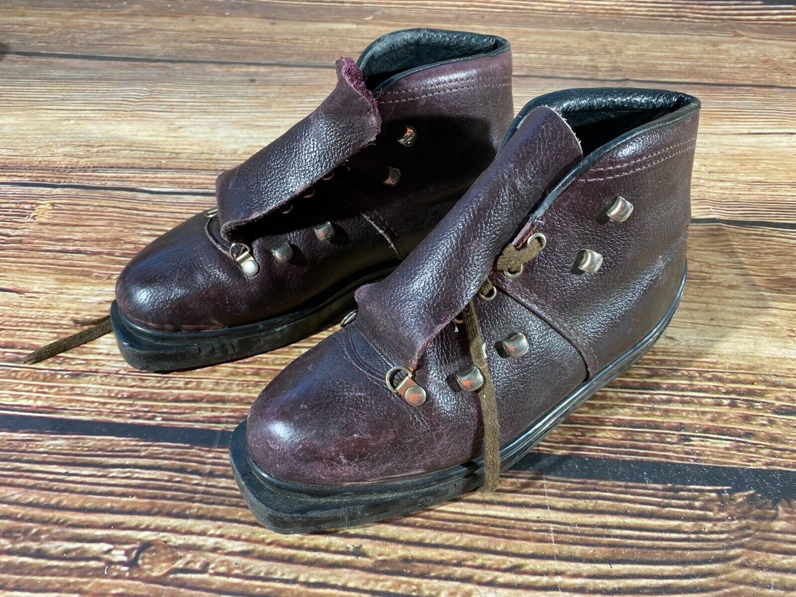 Buy Vintage Leather Alpine Ski Boots EU41 UK6.5 Mondo 256
