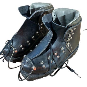 Munari Ski Boots - Etsy display picture 2