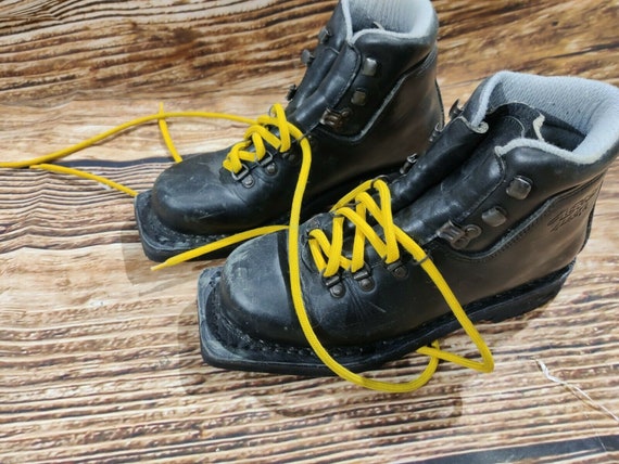 leather backcountry ski boots