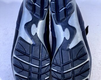 Alpina ST30 Nordic Cross Country Classic Ski Boots Size EU40 US7.5