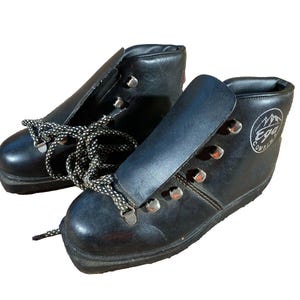 スキー靴　イタリア製　アンティーク　ヴィンテージ Old ski boots - Etsy 日本