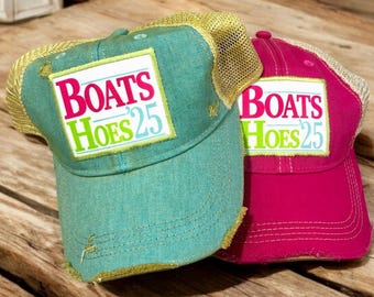 Boats Hoes 25 hat, Funny Boating Hat, Vintage style summer hat, Funny Lake Hat, Funny River Hat, Funny Boating Hat, Prestige Worldwide