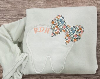 Personalized Embroidered Dental Crewneck, Dental hygiene gift, Dentist gift, dental staff gift, Customized Dental gift, New dental grad gift