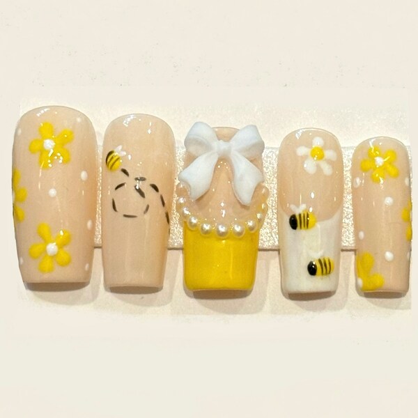 Reusable custom Bee spring summer press on nails|Summer bees, yellow, pearls, Spring themed, french tips)|Custom shapes and lengths