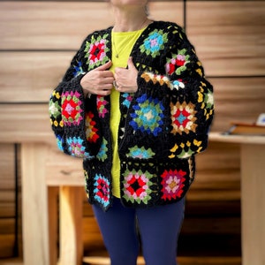 Crochet Granny Square Cardigan, Colorful Oversize Unisex Cardigan, Black Granny Square Women Cardigan, Handknitted Cardigan