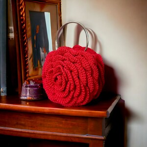 Rose Flower Bag,Crochet Rose Purse,Handmade Trendy Tote Bag, Ruffled Chic Bag, Flower Rose Bag, Colourful Woman Bag, 3D Rose Flower Bag zdjęcie 9