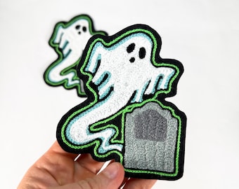 Parche bordado de fantasma embrujado con puntada de cadena - Aplicación termoadhesiva bordada de Halloween para bolsos, chaquetas y mochilas