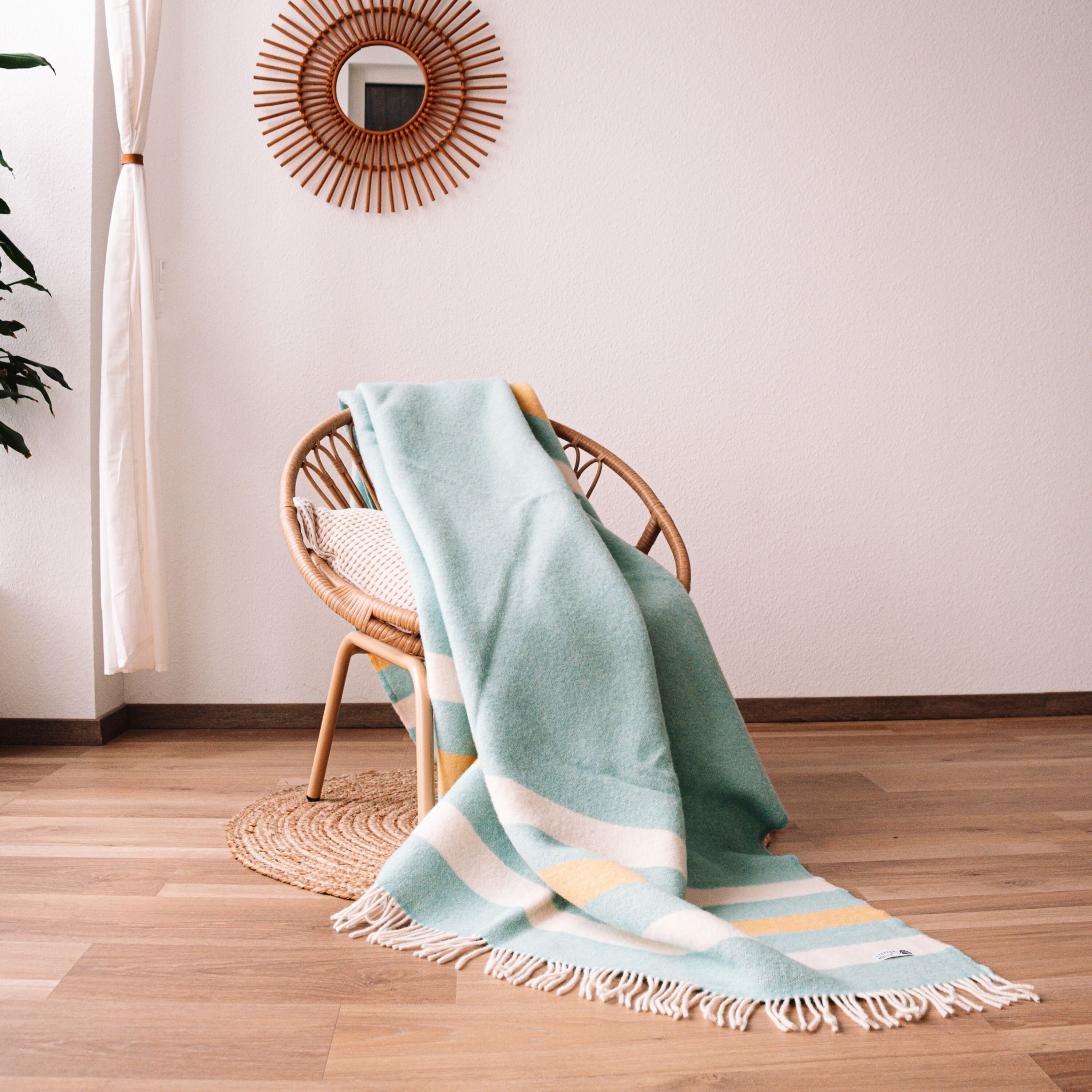 Carstens Überwurf-Decke Türkis – Mit Chamorro-Muster, Chenille & Plüsch-Futter