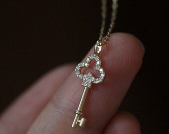 Gold Key Necklace - Etsy