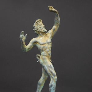 Faunstatue aus Pompeji in Bronze. 11cm. Mit Kunst dekorieren. Bronzegeschenk. Regaldekoration. Geburtstagsgeschenk für ihn.