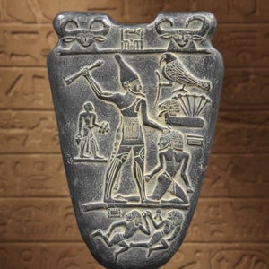 Reproduction of Narmer&#39;s palette. 31cm.  Gift for Egypt lovers. Egyptian culture. Egyptian art. Decorate with art.