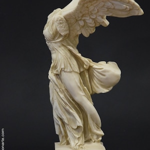 Skulptur des Sieges von Samothrake. Geformter Marmor. 39cm. Handgefertigt in Spanien. Antike Kunst. Dekoration, Garten und Geschenk. Bild 5