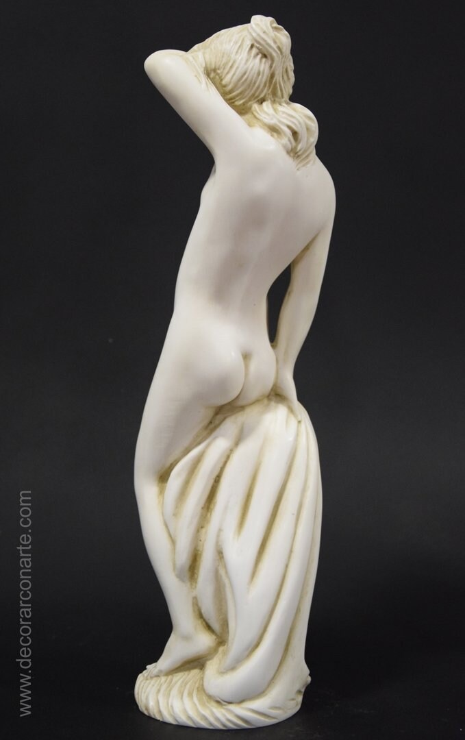 Buy Young Girl in the Bathroom. Molded Marble. 48 Cm. Handmade