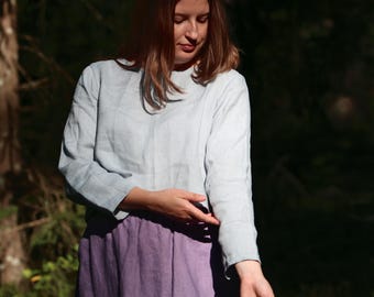 Top corto in lino a maniche lunghe KETIJA, camicetta corta dalla vestibilità comoda