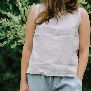 Sleeveless linen blouse LOTE, Fitted linen top, Linen sleeveless top, Summer outfit, Linen summer top, Natural linen shirt, Linen tank top