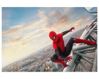 24 piece jigsaw puzzle in Collector Tin Super Hero Spiderman Marvel SPIDER-MAN 