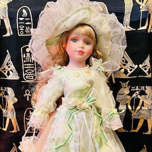 Haunted Vintage Porcelain Doll - Jötunheimr giantess - Great condition, 16in/42cm