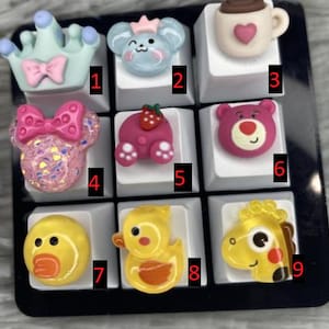 Kawaii Custom Keyboard | Artisan Anime Keycap | Cute Cartoon Keycap | OEM Handmade Keebs | Ręcznie robiony prezent dla graczy i miłośników anime