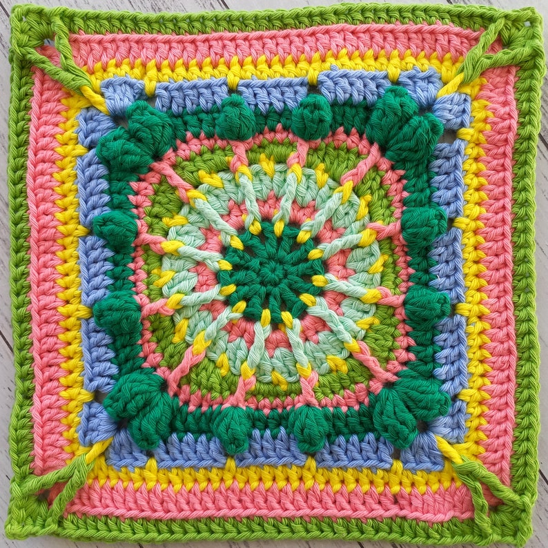 Maya Granny Square Granny square crochet pattern, Granny square pattern, Granny squares, Crochet squares for blankets image 3