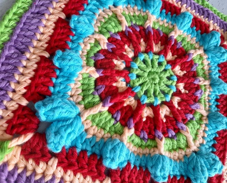 Maya Granny Square Granny square crochet pattern, Granny square pattern, Granny squares, Crochet squares for blankets image 7