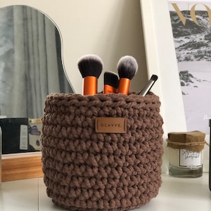 Piers basket crochet storage make up stationery