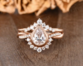 Pear Shaped Moissanite Engagement Ring Set 2pcs Rose Gold Diamond Infinity Bridal Set Cluster Stacking Bezel Set Wedding Ring Chevron Band