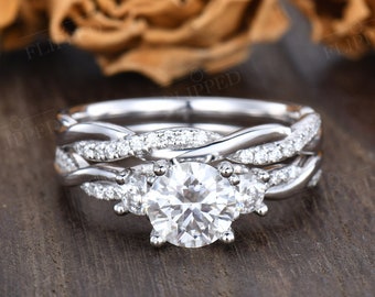 7mm Round Cut Moissanite Engagement Ring Set Woman Rose Gold Three Stone Bridal Set Infinity Twist Diamond Wedding Ring 2pcs Cluster Ring