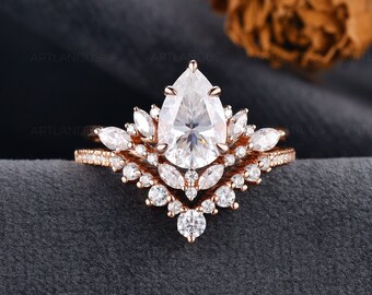 Vintage Style Pear Shaped Moissanite Engagement Ring Unique Marquise Cut Daimond Bridal Set Rose Gold Cluster Stacking Ring Set Gift for Her