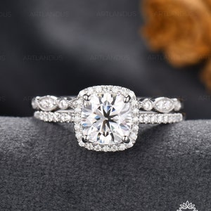 7mm Cushion Cut Moissanite Engagement Ring Set White Gold Bridal Set Diamond Halo Ring Art Deco Half Eternity Milgrian Wedding Ring Woman