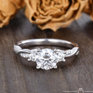 1.2ct Three Stone Moissanite Engagement Ring White Gold Round Moissanite Ring Infinity Twist Diamond Ring Half Eternity Bridal Ring Woman