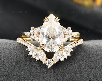 2CT Pear Shaped Moissanite Bridal Set 2pcs Moissanite Cluster Ring Unique Marquise Engagement Ring Yellow Gold Wrap Ring Vintage Style
