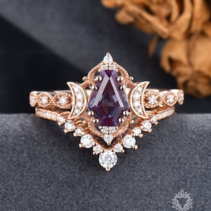 Magic Star Lab Alexandrite Engagement Ring Set Rose Gold Coffin Cut Alexandrite Antique Bridal Set Sailor Moon Cluster Ring Vintage Style