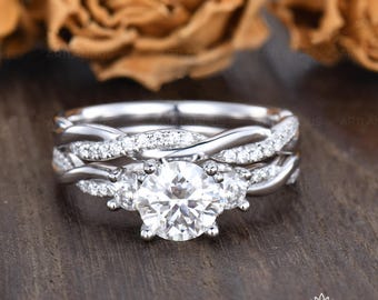 Conjunto de anillo de compromiso de moissanita retorcida de 1,2 ct, conjunto de anillo nupcial de moissanita de oro blanco, conjunto de anillo de boda de moissanita redonda con diamante infinito