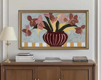 Bloemen op een trendy vaas met gestreepte lijst voor aan de muur - vintage bloemenkunst voor aan de tv, botanische kunst voor aan de tv, vaaskunst, trendy muurdecoratie, direct te downloaden