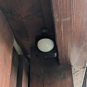 Ceiling mount for the Philips Hue Outdoor Motion Sensor | Motion Sensor