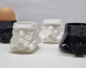 Eierbecher im Star Wars Look! Darth Vader und Stormtrooper erobern den Frühstückstisch.