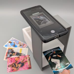 Sport Card Scan Box: scansiona/fotografa le carte sportive (Topps, Upper Deck, Fleer, ecc.), compatibili con Ludex, Collectibles e molto altro!