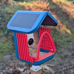 Protection against large birds, compatible with the Bird Buddy - single Arc; Anti pigeons, jackdaws and other large birds