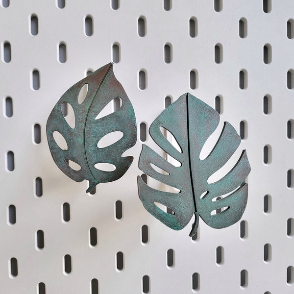 Monstera leaf hooks, Copper Patina, for Skadis pegboards, 3D printed, greenhouse cabinet accessories.