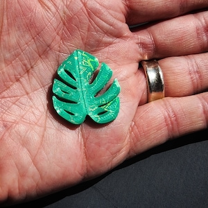 Set of 4 Monstera Leaf magnets, 3D printed, holographic, Houseplant decor image 5