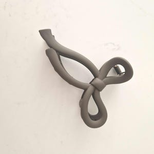 Bow Claw Clip: Matte Ribbon Hair Grip (10cm)