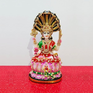 Rara diosa Padmavati (Lakshmi / Laxmi) Estatua decorada con piedra a mano